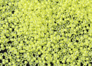 Бисер Чехия круглый 10/0 50г 08786m матовый крашенный из середины салатовый